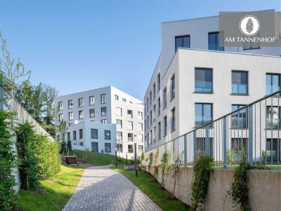 Herrliche Dachterrasse mit Ausblick von morgens bis spätnachmittags und exklusivem Concierge-Service