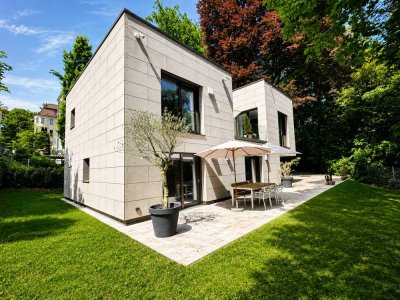 Neuwertiges EFH mit exkl. und hochwertiger Ausstattung in ruhiger Hinterhoflage!