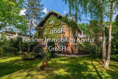 Villa auf 1190m² Grundstück in bester Lage von Schlachtensee
