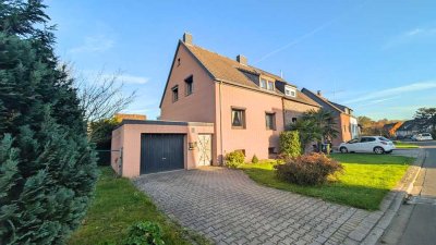 Ruhig, grün, familienfreundlich – Doppelhaushälfte an der Grenze zu Benrath