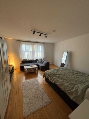 Helle 1-Zimmer-Wohnung mit Balkon & moderner Küche in zentraler Lage von Aachen