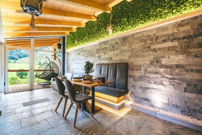 Alpiner Wohntraum: Exklusive Designwohnung mit Panorama-Terrasse und hochwertiger Ausstattung