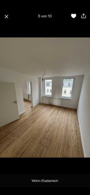 Helle 2,5-Zimmer Wohnung mit Balkon befristet in Lübeck St. Jürgen