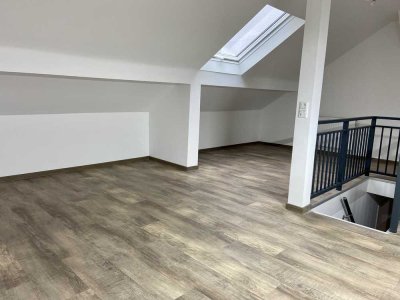 Kernsanierte 3-Zimmer-Wohnung in Bad König/ Etzen Gesäß