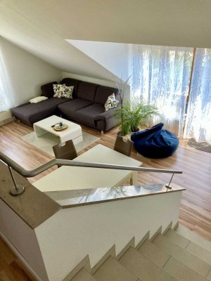 Helle 2,5 Zimmer-Wohnung mit Balkon und Fernblick