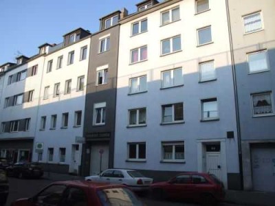 Solides MFH in Düsseldorf Friedrichstadt