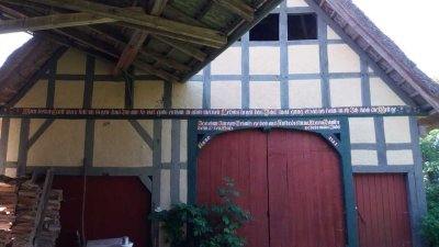 Reetgedeckte Durchfahrtsscheune Fachwerk