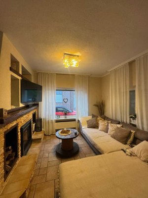 Wohnen & Rendite in Einem! Kernsanierte Doppelhaushälfte mit zwei separat vermieteten Appartements