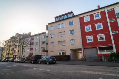 Zentrumsnahe Dachgeschosswohnung mit Garage in südlicher Vorstadt