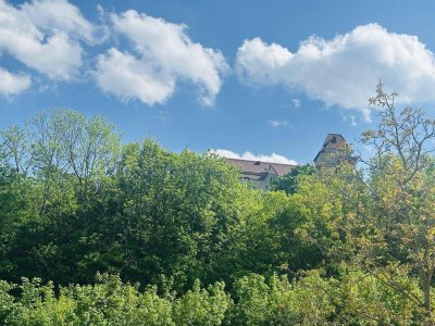 Ein Haus, das begeistert – Lebensqualität neu definiert in Maria Enzersdorf! 4 Zimmer + Terrasse &amp; Balkon sowie 2 PKW Stellplätze!