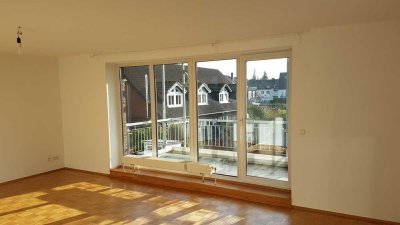 Stilvolle 3-Zimmer-Wohnung mit sehr gutem Grundriss und zwei Balkonen plus EBK sowie TG-Platz