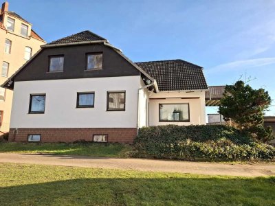 Helle 4 Zimmer Terrassenwohnung im Zweifamilienhaus mit Gartenanteil