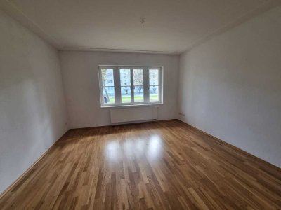3-Raumwohnung - Balkon - Einbauküche