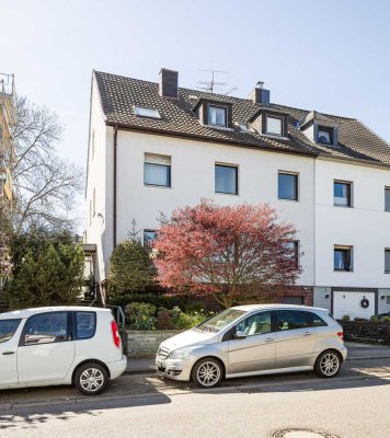 Wohnen mit allen Optionen in der Aachener Soers - 
Familienhaus mit über 240 m² Wfl. in grüner Oase