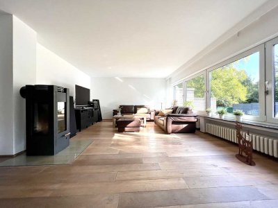 Haus im Haus… Modernisierte Maisonette-Wohnung + Kamin-Ofen + NEUES Badezimmer + 2 Garagen…