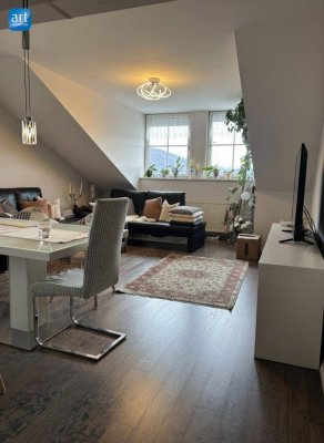 3 Zimmer Maisonette Wohnung mit Balkon und Schrebergartenanteil - ideal fürs Homeoffice!