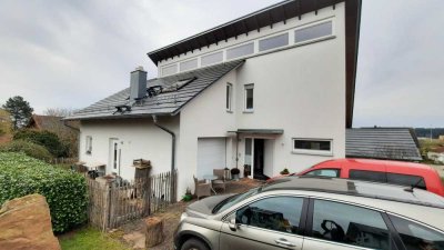 Geräumiges, günstiges und gepflegtes 9-Zimmer-Einfamilienhaus mit geh. Innenausstattung