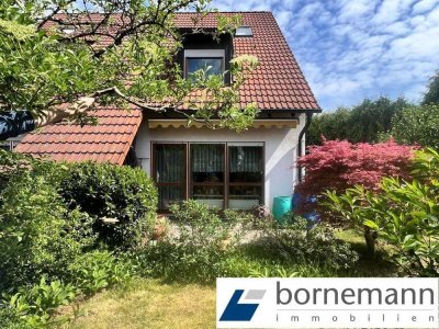 Ruhig + grün! Rednitzhembach! Gepflegte DHH mit Carport!