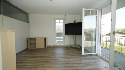Helle Wohnung in Seekirchen, Balkon, Parkplatz