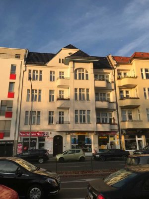 Stilvolle Altbauwohnung mit Stuck, Parkblick & Balkon – 3 Zimmer in Mariendorf