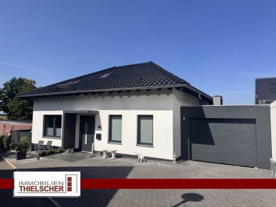 Modernes, freistehendes Einfamilienhaus mit Garten, Terrasse und Garage in guter Lage von Gillrath