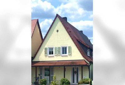 Großzügiges Wohnen im Terrassenhaus - DOPPELHAUSHÄLFTE mit Autostellplatz