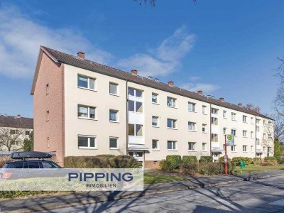 Modernisiert, hell und gemütlich:
"3-Zimmer-Hochparterrewohnung mit Loggia"