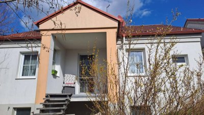 Ruhepol im Grünen: Freistehendes Einfamilienhaus (Genossenschaft)