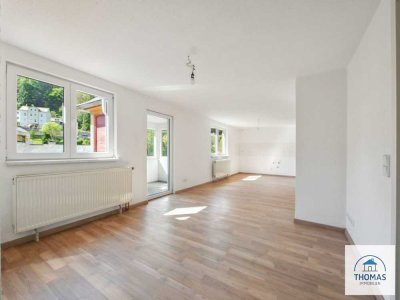 Königstein: Elegante Familienwohnung (111 m2) mit 3 Zimmern, Loggia, Terrasse & Carport-Stellplatz!