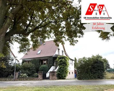Freisteh. Einfamilienhaus 5 Zimmer,  Carport, Garage, Grillplatz u. ein schöner Garten zu verkaufen!