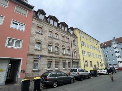Altbau-Charme trifft zentrale Lage: 2 Zimmer-Wohnung mitten im Künstler & Kulturviertel