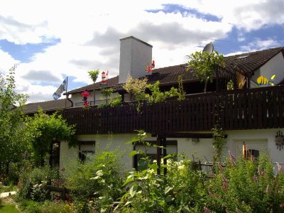 3-Familienhaus in Furth bei Landshut, 2 WE mit 203 m² frei