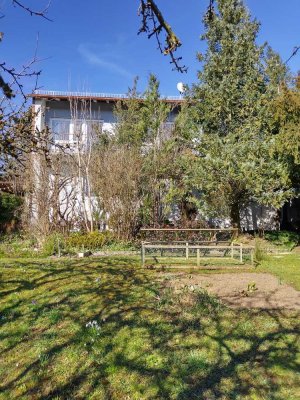 Geräumiges 9-Zimmer-Einfamilienhaus in Blaustein