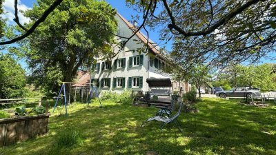 Bauernhaus mit Scheune, Nebengebäuden und viel Land zu verkaufen!