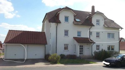 Hildburghausen: Helle 3-Zimmer-Wohnung mit Balkon und Garage