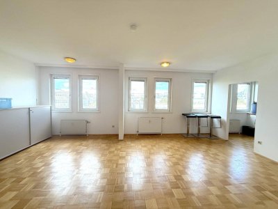 Augasse | 4 Zimmer Wohnung mit Einbauküche und Abstellraum im 6. Liftstock | Gemeinschaftsgarten | Klimaanlage