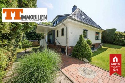 TT bietet an: Der Traum in Weiß  Stilvoll modernisiertes Einfamilienhaus mit großem Gartenpar