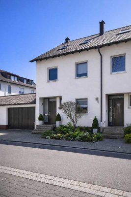 Charmantes Reihenendhaus in ruhiger innenstadtnaher Lage