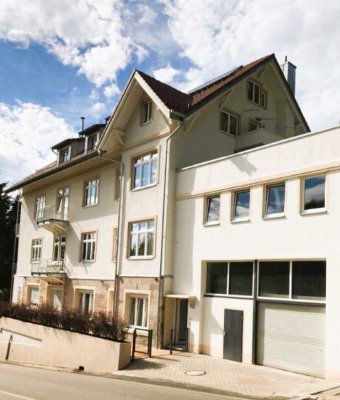 Möblierte 4-Zi Wohnung, ideal für Mitarbeiter oder WG