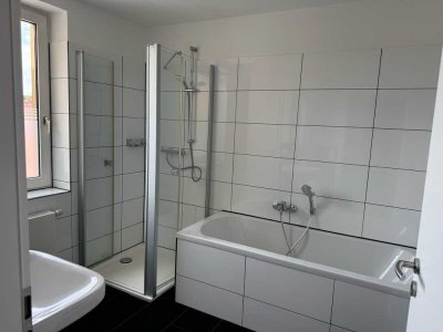 Hochwertige 3-Raumwohnung mit Personenaufzug und großem Balkon an Nichtraucher