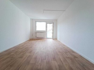 Erstbezug! neu sanierte 4-Raum-Wohnung mit Aufzug