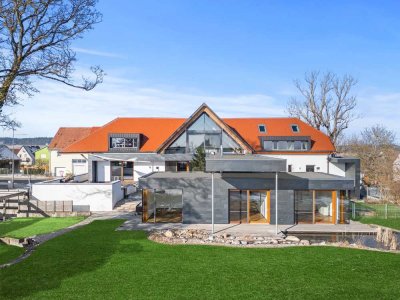 Ehemalige Kartonagenfabrik erstrahlt                           als außergewöhnliches Wohnhaus in ...