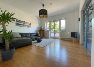 Exklusive, helle und kernsanierte 3-Zimmer-Wohnung mit Blick in den Sole aktiv-Kurpark