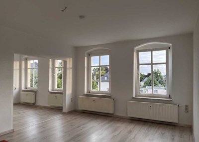 Wunderschöne helle Wohnung in bester Lage in Reichenbachch zu vermieten