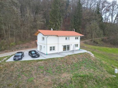 Gars am Inn:
Modernes Einfamilienhaus in idyllischer Alleinlage
- Großes Gartengestaltungspotentia