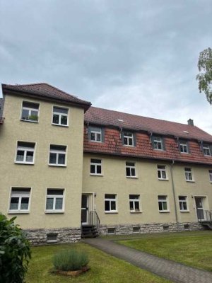 Möblierte 2-RWE mit Garten zum 01.07.2025
