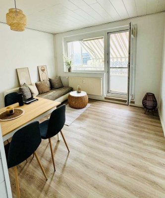 **7,0% Rendite-Provisionsfrei**Sanierte 4-Zimmer Whg. mit Balkon**