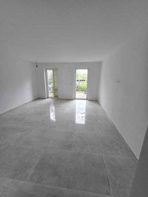Exklusive, gepflegte 3-Zimmer-Erdgeschosswohnung mit Terrasse in Pönitz