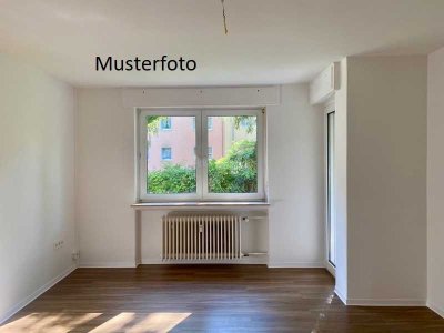 Wir sanieren für Sie - 3-Zimmer-Wohnung mit Tageslichtbad
