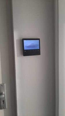 Stilvolle, neuwertige 2,5-Zimmer-Maisonette-Wohnung mit Balkon in Frechen